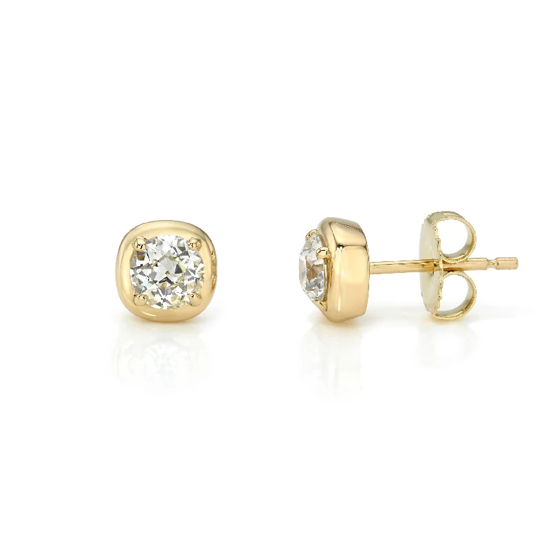 women's earrings minimalist style -CORI STUDS