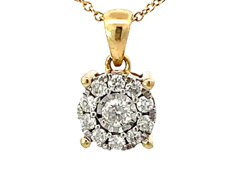 women's necklaces delicate and dainty -Solid Gold Diamond Halo Pendant Necklace